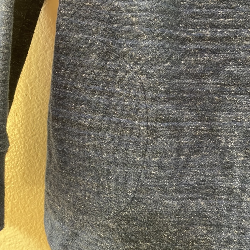 Pullover sweater - Picture 3 of 6